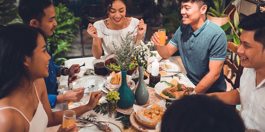 Kan familie eller naboer potensielt gi deg en overraskende oppvarmingsfest for nye huseiere å si hei