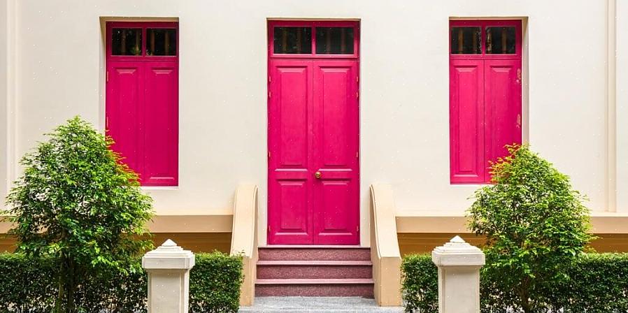 Så den beste feng shui-fargen for en sørvendt inngangsdør (kompassretning på 157,5 til 202,5 grader)