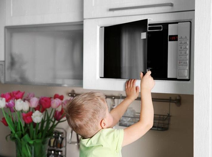 Installer monteringsbraketten