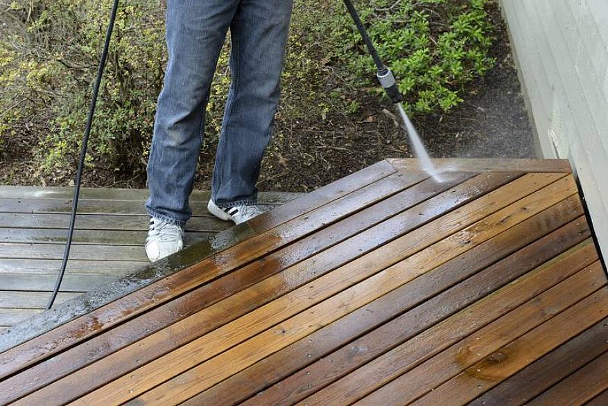 Den gjennomsiktige naturen til oljebasert flekk blir bare mer gjennomsiktig over tid