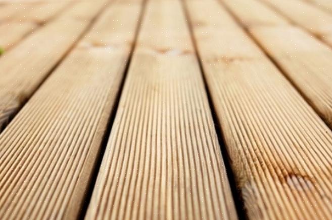 Komposit terrassebord er et miljøvennlig trelastalternativ som kombinerer plast